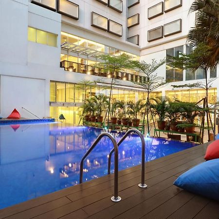 Ibis Styles Jakarta Gajah Mada Hotel Exterior photo